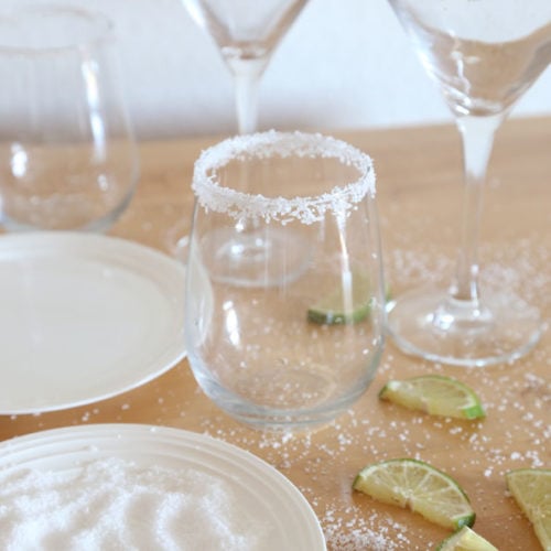 how to rim a glass with salt or sugar is Today's Delight