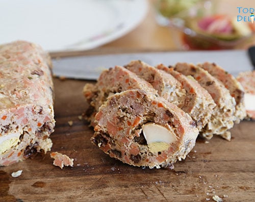 Sliced embutido a Filipino meatloaf