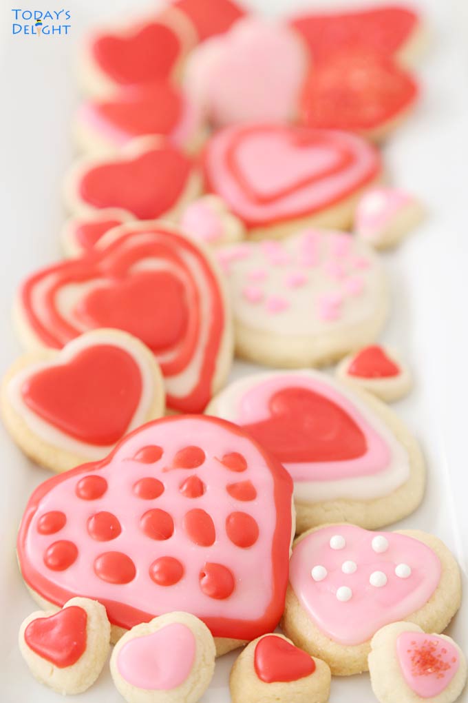 Valentine Sugar Cookies with Easy Sugar Cookie Frosting is Today's Delight.